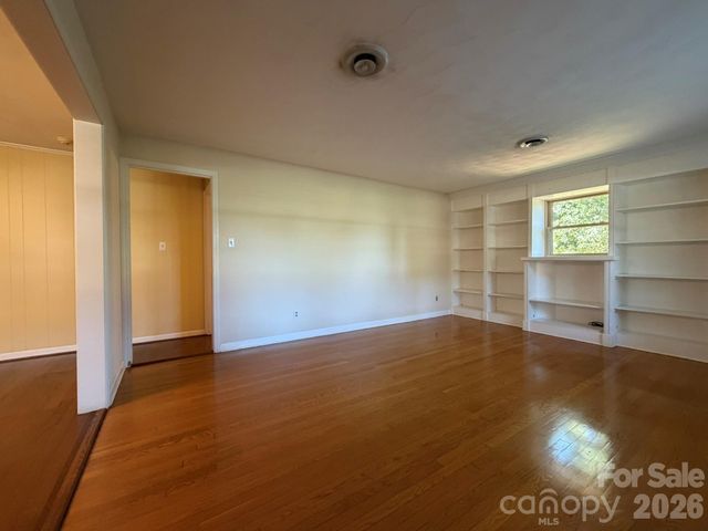 110 1st Street Place SE, Conover, NC 28613