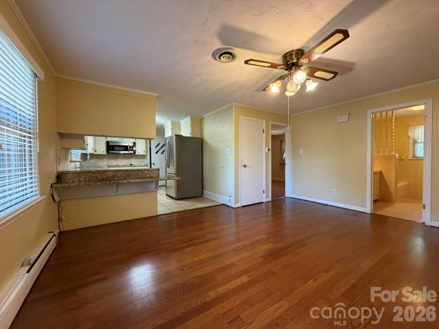 110 1st Street Place SE, Conover, NC 28613