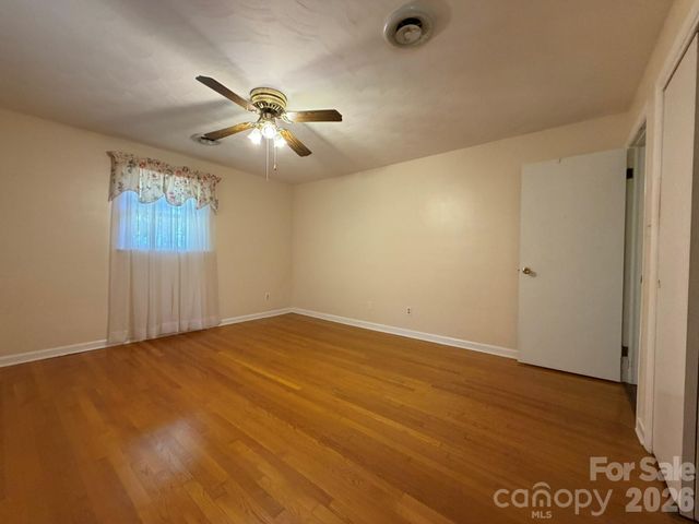 110 1st Street Place SE, Conover, NC 28613