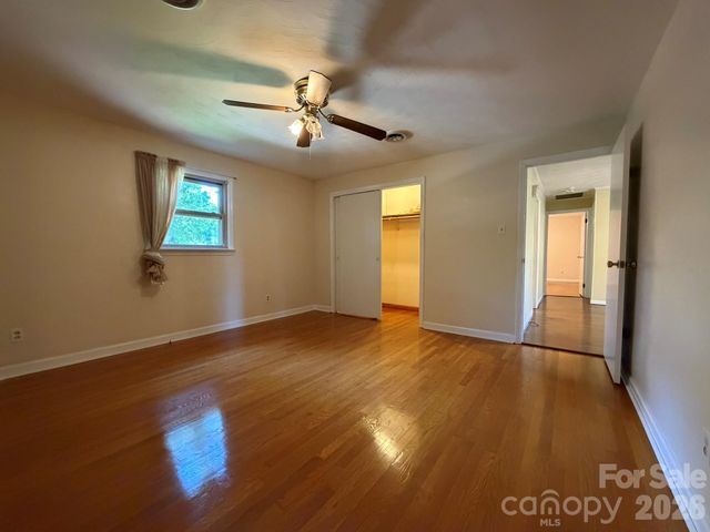110 1st Street Place SE, Conover, NC 28613