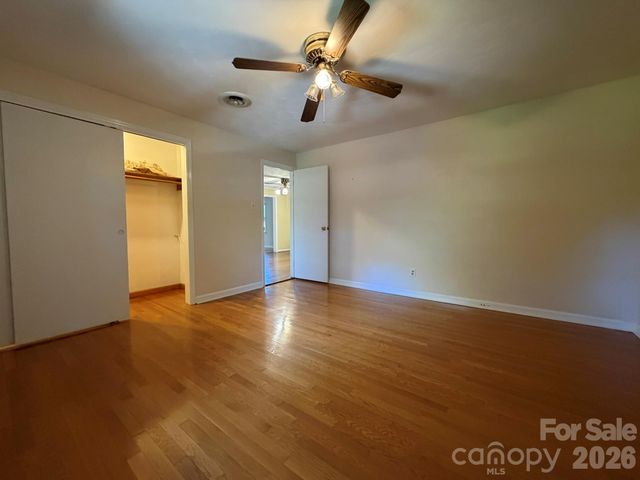 110 1st Street Place SE, Conover, NC 28613