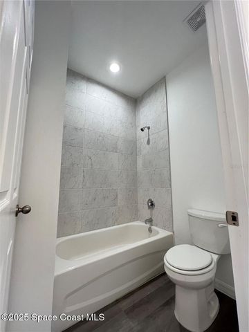 297 Joy Haven Avenue NW, Palm Bay, FL 32907