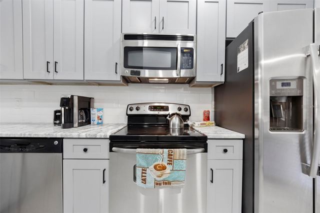 3401 CYPRESS HEAD COURT, Tampa, FL 33618