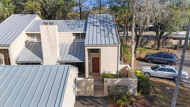 3401 CYPRESS HEAD COURT, Tampa, FL 33618