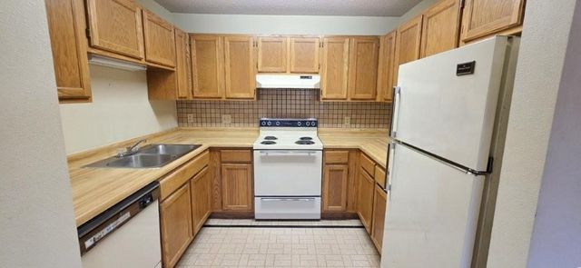 3231 Evergreen Drive, Eagan, MN 55121