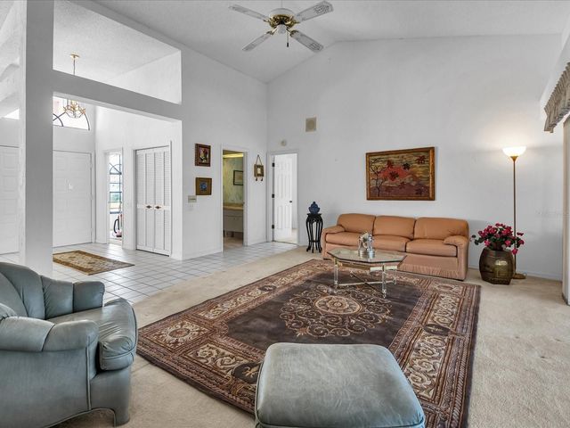 6821 COUNTRY LAKES CIRCLE, Sarasota, FL 34243