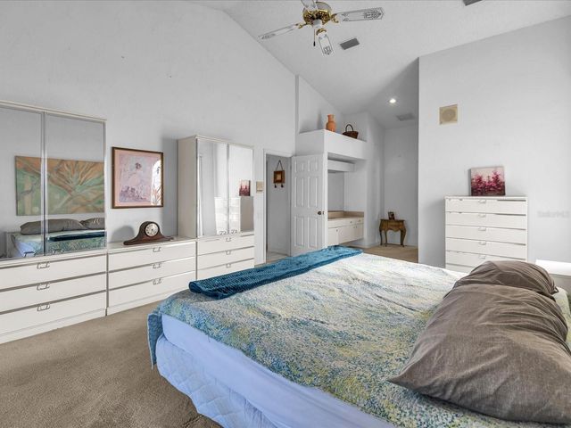 6821 COUNTRY LAKES CIRCLE, Sarasota, FL 34243