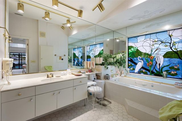 6821 COUNTRY LAKES CIRCLE, Sarasota, FL 34243