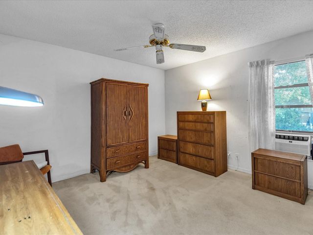 6821 COUNTRY LAKES CIRCLE, Sarasota, FL 34243