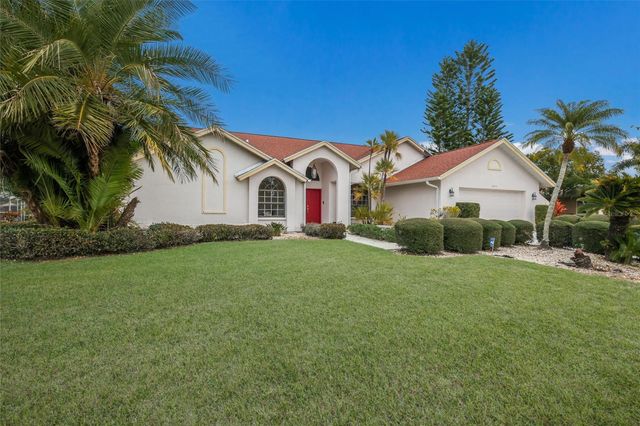 6821 COUNTRY LAKES CIRCLE, Sarasota, FL 34243