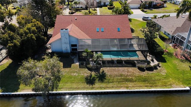 6821 COUNTRY LAKES CIRCLE, Sarasota, FL 34243