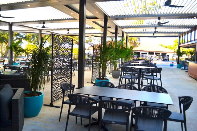 6821 COUNTRY LAKES CIRCLE, Sarasota, FL 34243