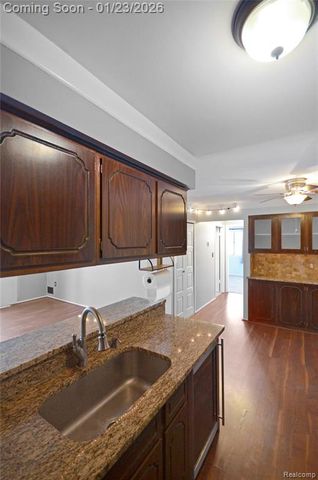 11750 15 Mile Road, Sterling Heights, MI 48312