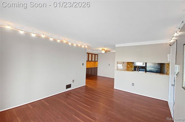 11750 15 Mile Road, Sterling Heights, MI 48312