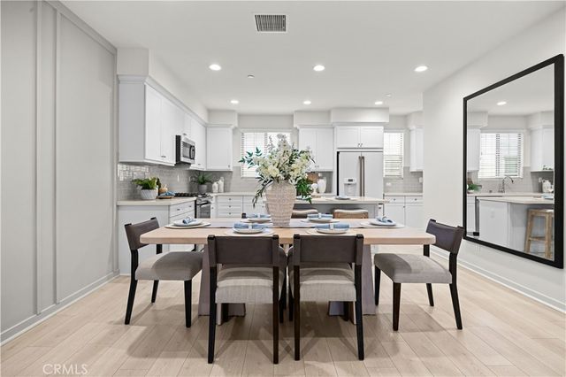 207 Essex Court, Tustin, CA 92780
