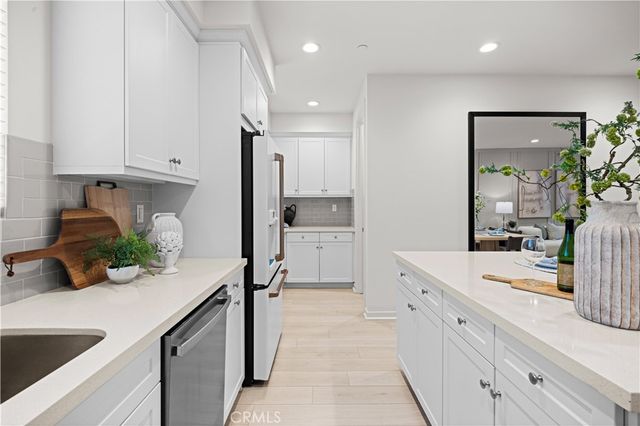207 Essex Court, Tustin, CA 92780