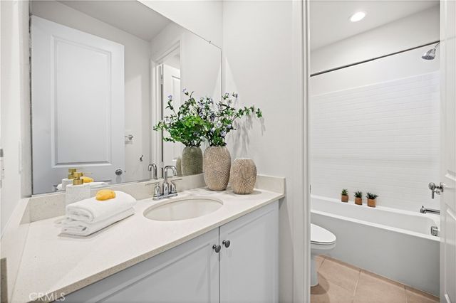 207 Essex Court, Tustin, CA 92780