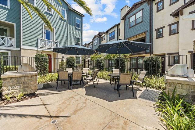 207 Essex Court, Tustin, CA 92780