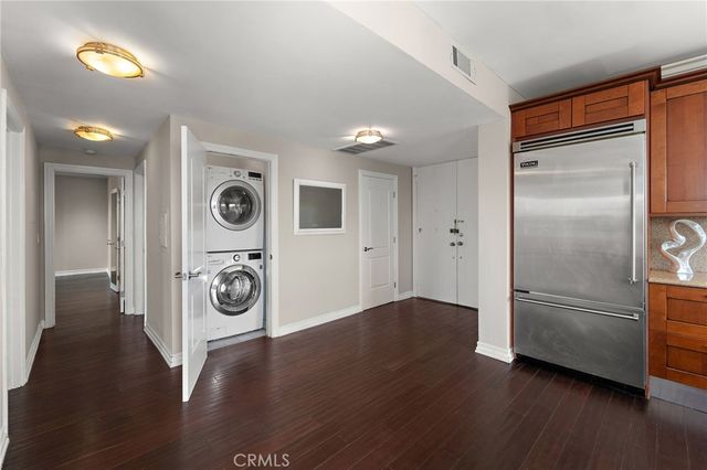 152 S Oakhurst Drive 304, Beverly Hills, CA 90212
