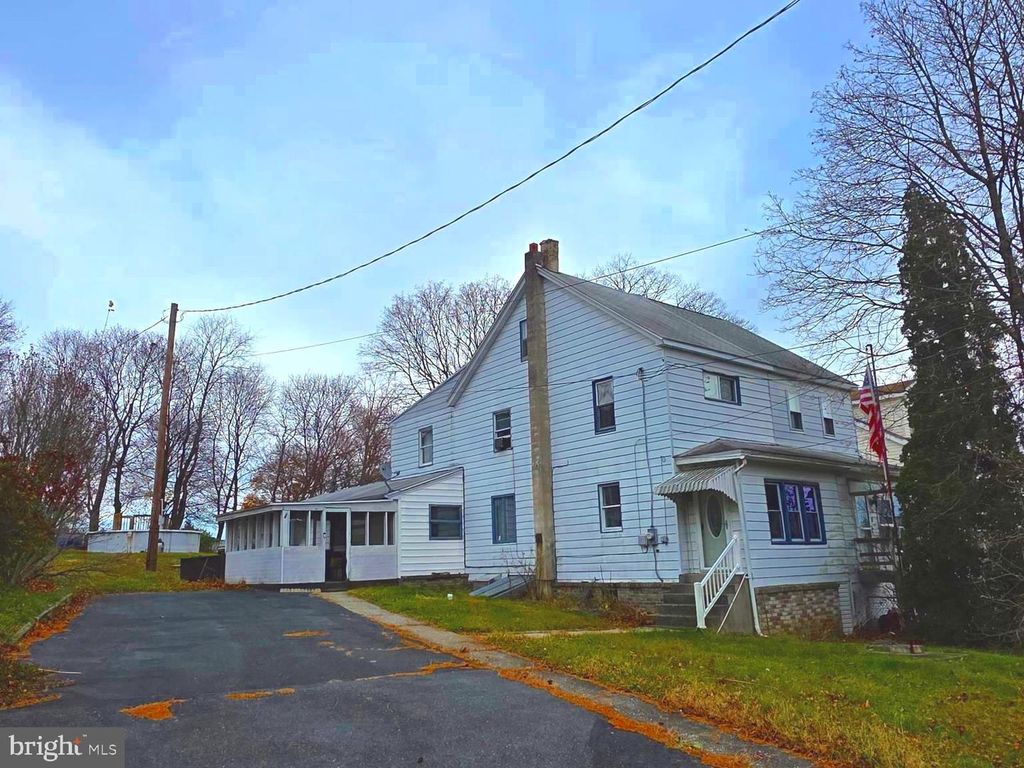 189 HIGH RD, Pottsville, PA 17901