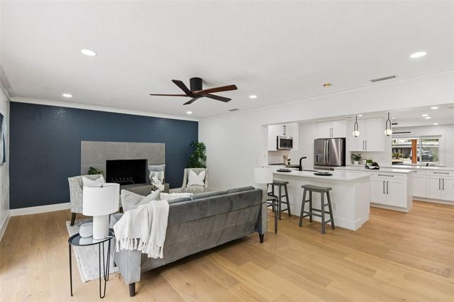 850 RAFAEL BOULEVARD NE, St Petersburg, FL 33704