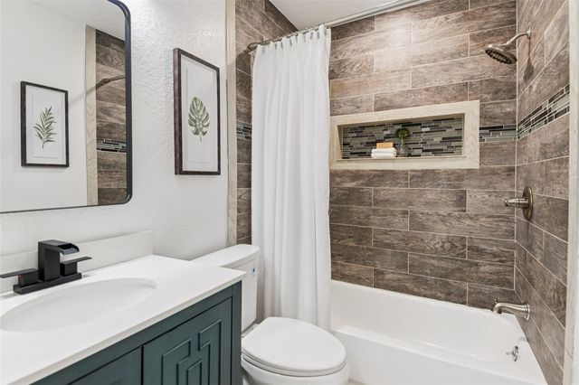 850 RAFAEL BOULEVARD NE, St Petersburg, FL 33704