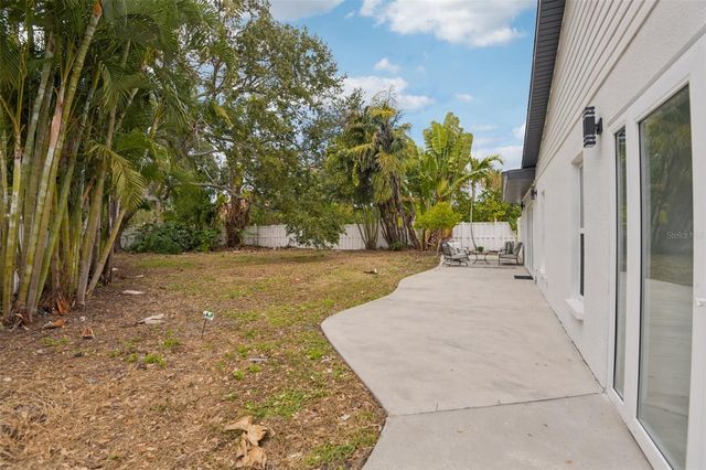 850 RAFAEL BOULEVARD NE, St Petersburg, FL 33704