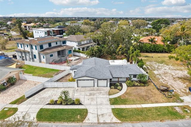 850 RAFAEL BOULEVARD NE, St Petersburg, FL 33704