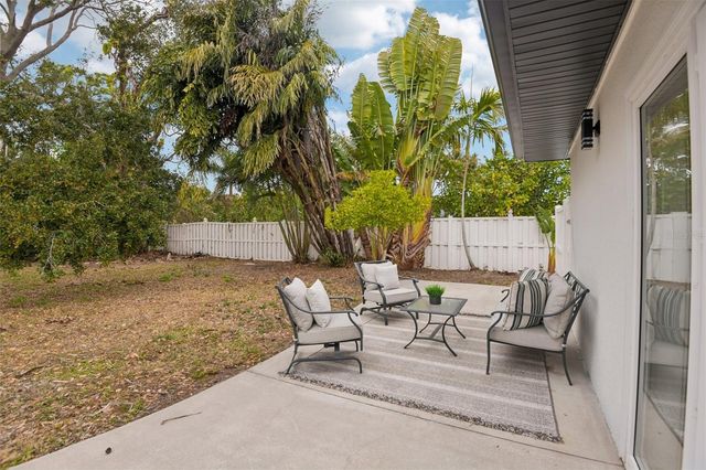 850 RAFAEL BOULEVARD NE, St Petersburg, FL 33704