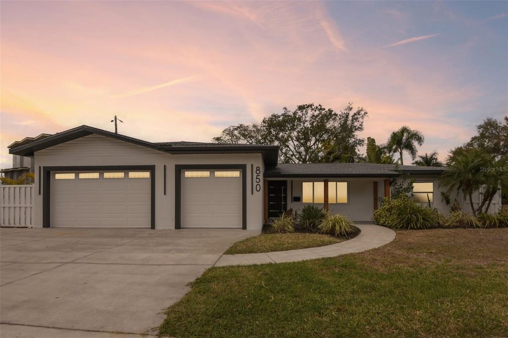 850 RAFAEL BOULEVARD NE, St Petersburg, FL 33704