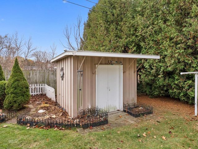 1501 George STREET, Manitowoc, WI 54220