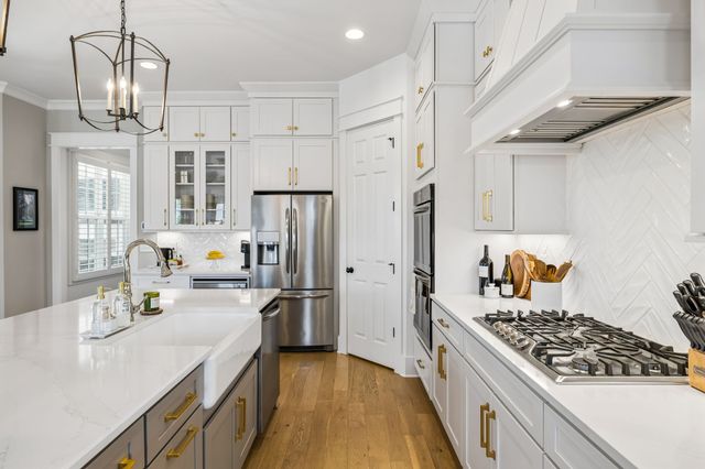 290 Stephens Valley Blvd, E, Nashville, TN 37221