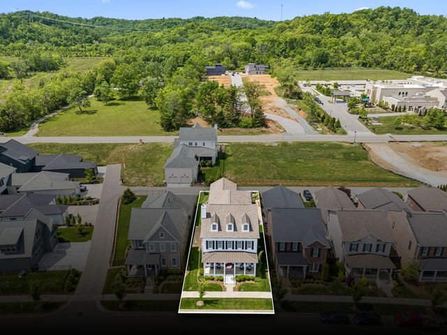 290 Stephens Valley Blvd, E, Nashville, TN 37221