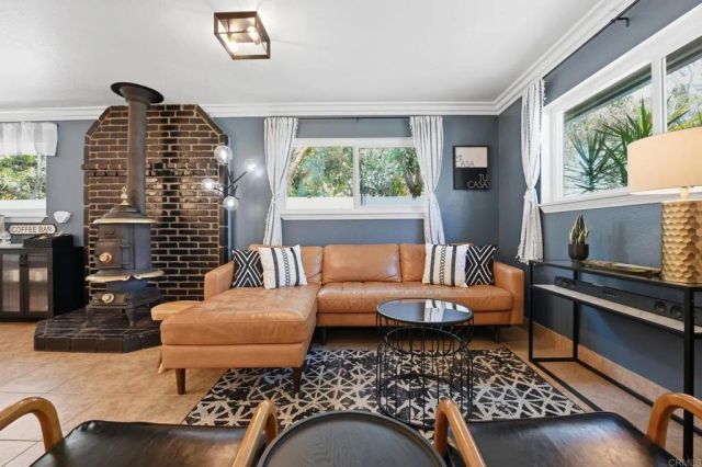 2455 Clearcrest Lane, Fallbrook, CA 92028