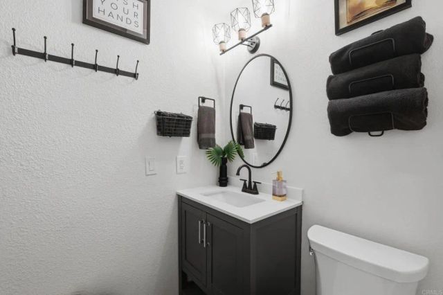 2455 Clearcrest Lane, Fallbrook, CA 92028