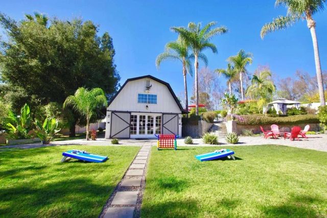 2455 Clearcrest Lane, Fallbrook, CA 92028