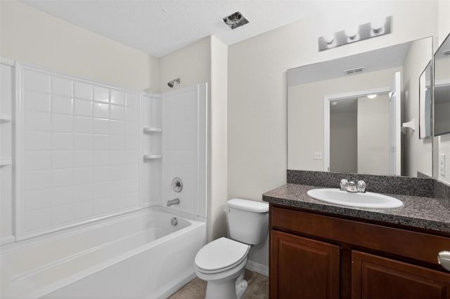 2224 GOLDEN FALCON DRIVE, Ruskin, FL 33570