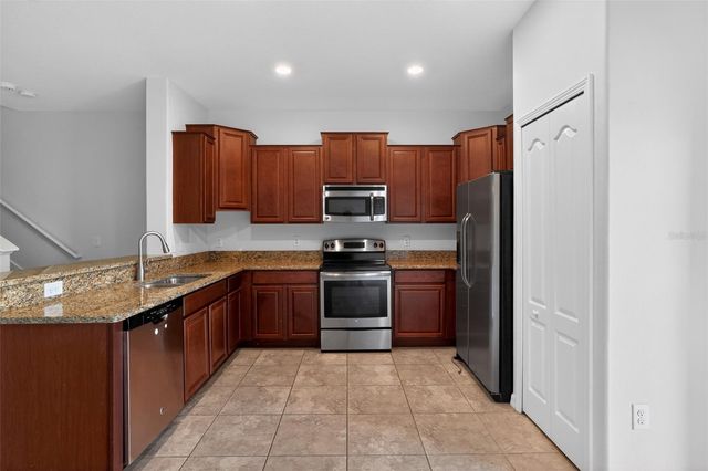 2224 GOLDEN FALCON DRIVE, Ruskin, FL 33570