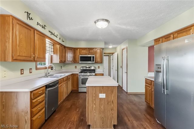 3432 Hanover Drive, Brunswick, OH 44212