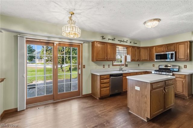 3432 Hanover Drive, Brunswick, OH 44212