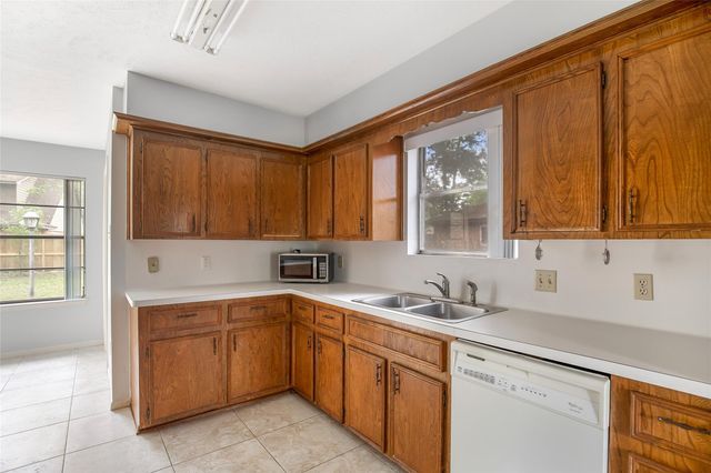 2130 Lake Hills Drive, Houston, TX 77339
