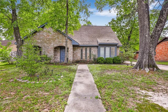 2130 Lake Hills Drive, Houston, TX 77339