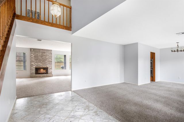 2130 Lake Hills Drive, Houston, TX 77339