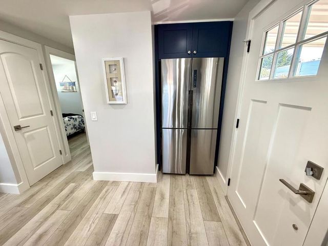 8 Lighthouse Rd, Half Moon Bay, CA 94019