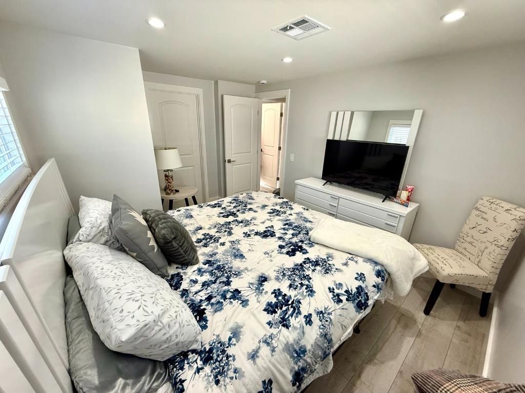 Image 12 of property listing at 8 Lighthouse Rd, Half Moon Bay, CA 94019