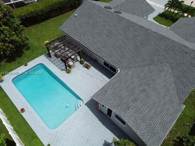 15810 N Wind Cir, Sunrise, FL 33326