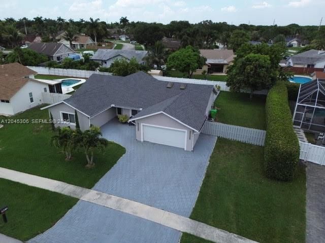 15810 N Wind Cir, Sunrise, FL 33326
