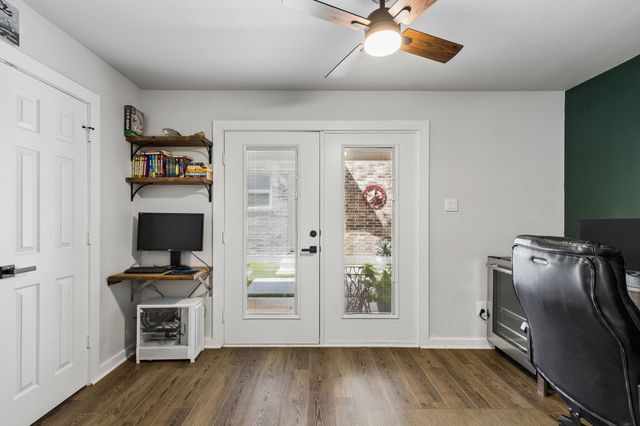 302 Denton Drive, Roanoke, TX 76262