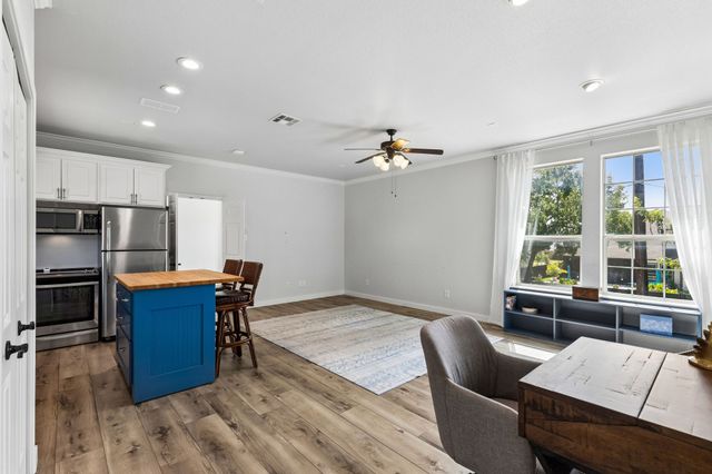 302 Denton Drive, Roanoke, TX 76262