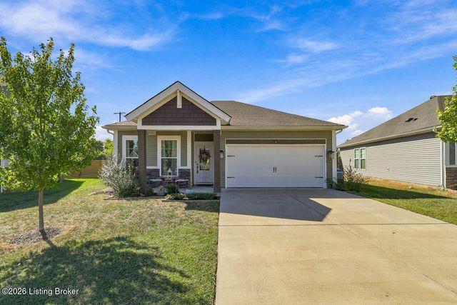 6530 Oak Village Dr, Louisville, KY 40228